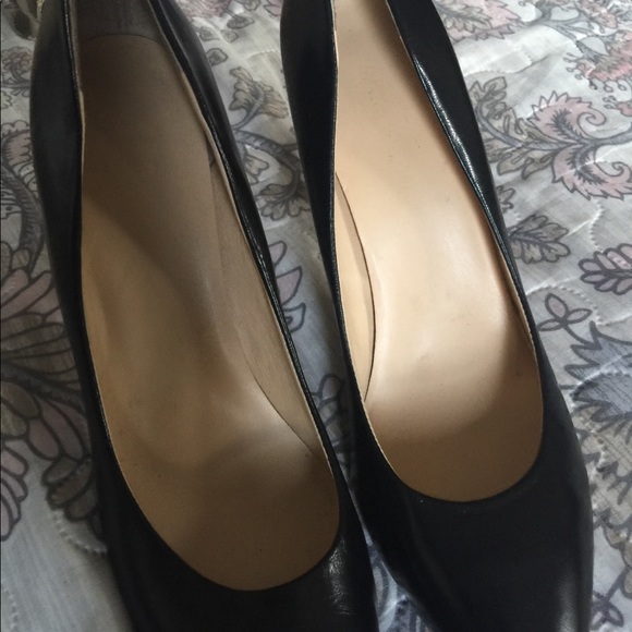 Shoes - Picture 4 of 6